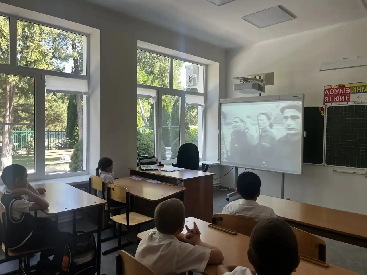 «Детство без границ»: Урок мужества, посвященный Битве за Кавказ