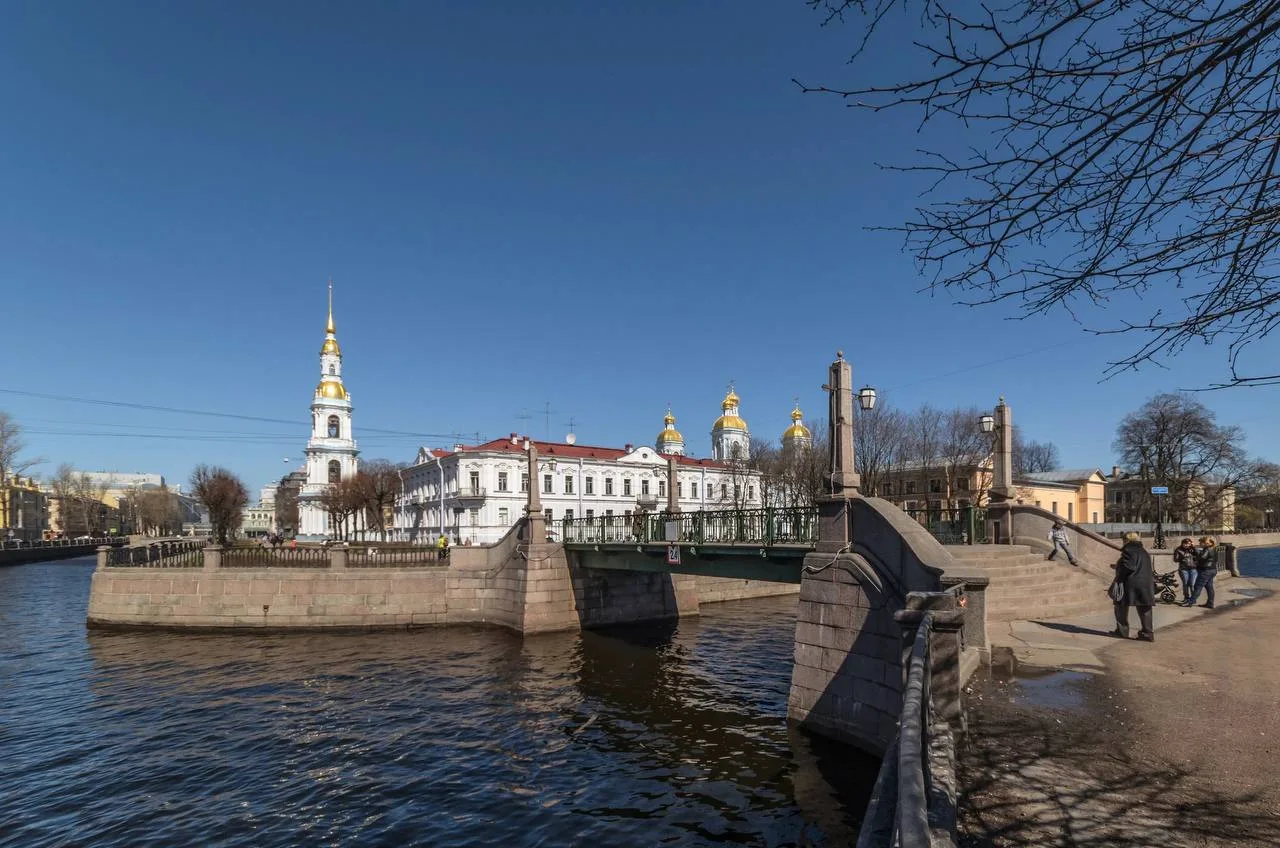 🌉 Тепло под ногами: как инженерный футляр стал любимым мостом петербуржцев