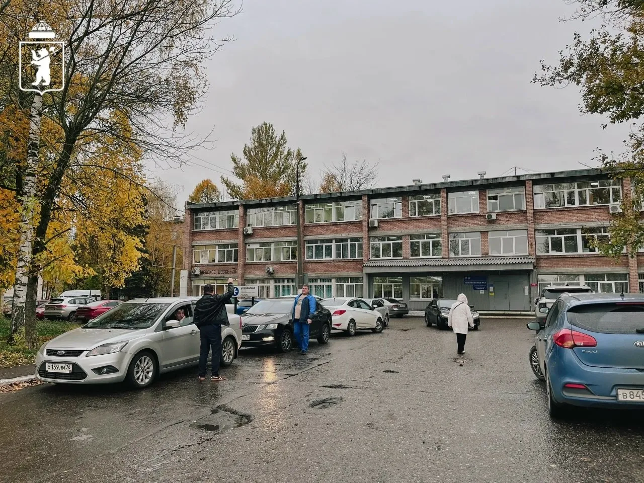 В Ярославле планируют добавить парковочных мест возле девятой больницы