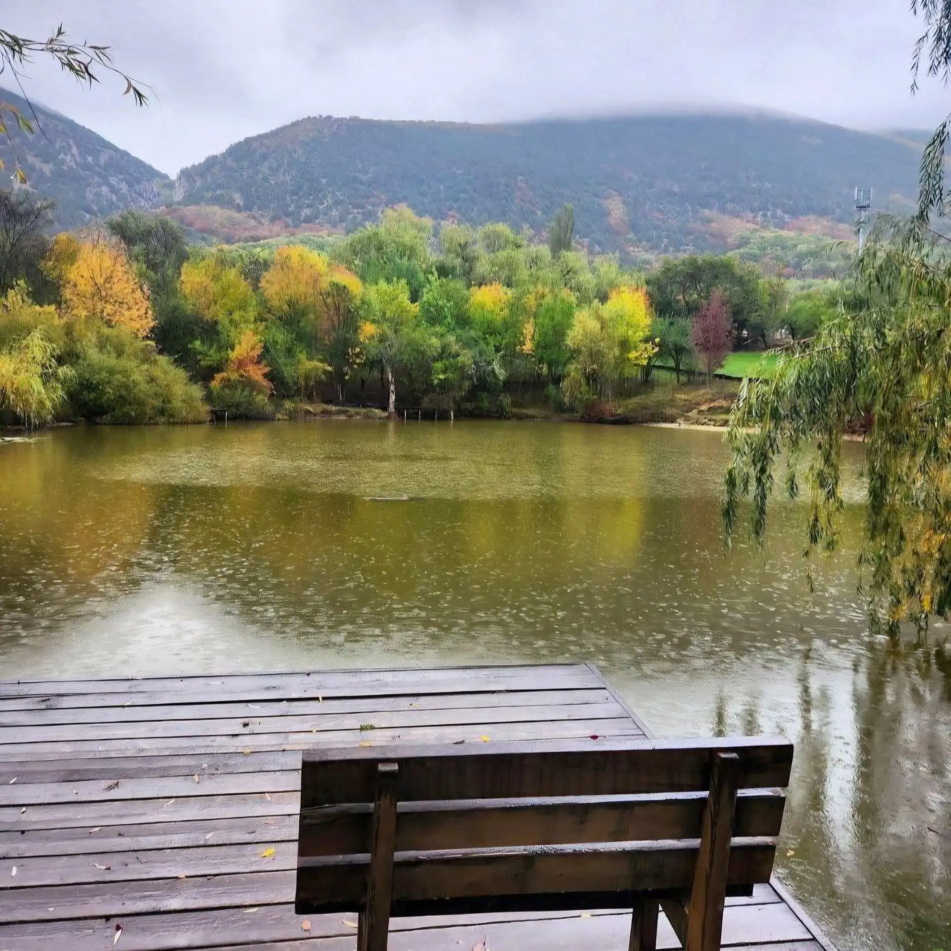 Озеро и каньон Узунджа. Село Колхозное, Байдарская долина