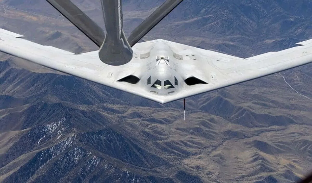 США начали новый этап производства стратегического бомбардировщика B-21 Raider