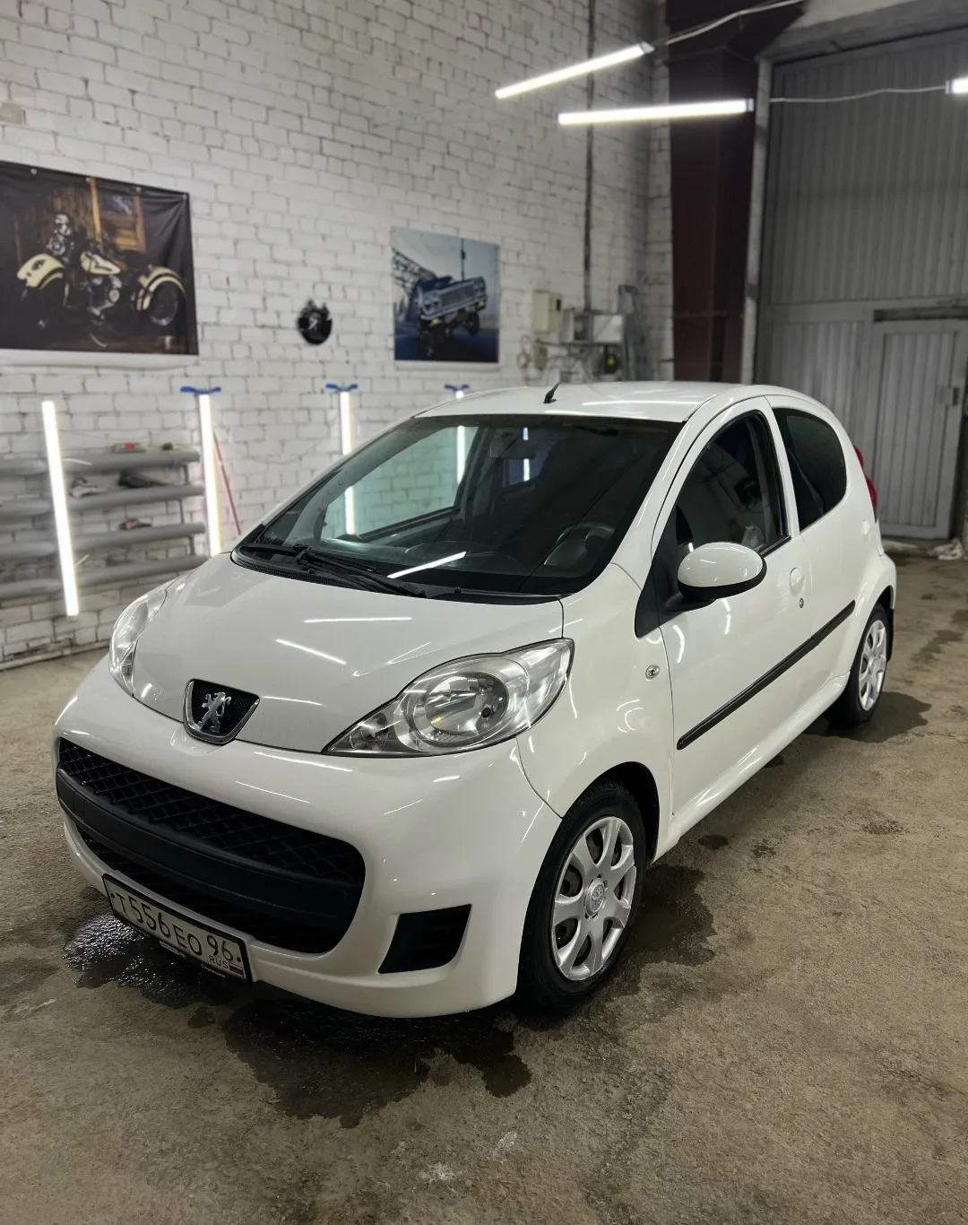 Peugeot 107, 2011 год, 1.0 АТ. Цена 420 тр.
