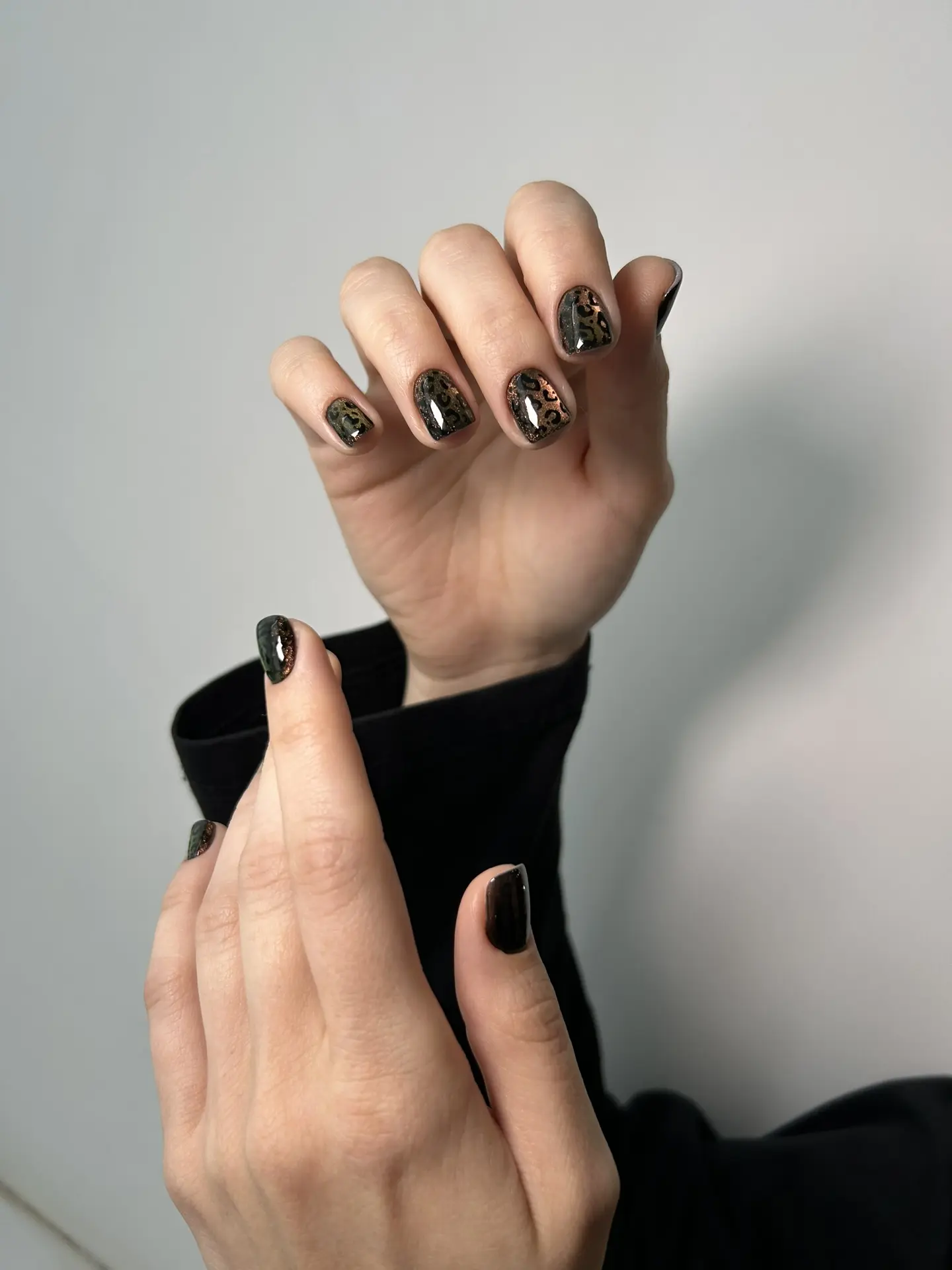 Леопардовый принт и магия Cat Eye — сочетание, которое задаёт настроение этой осени🤎