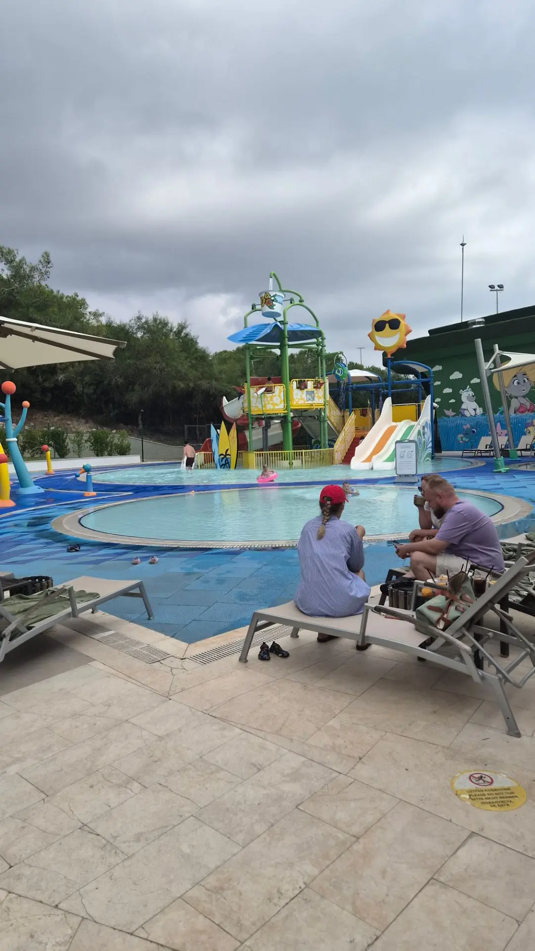 Лёвка то мой не был во "Всё включено" с такими аттракционами