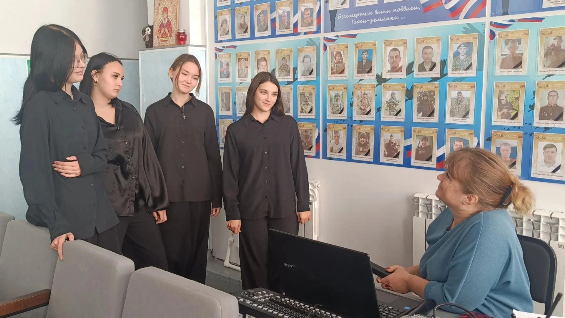 🎭 «Неделя без турникетов»: экскурсия в Сельский дом культуры! 🎭