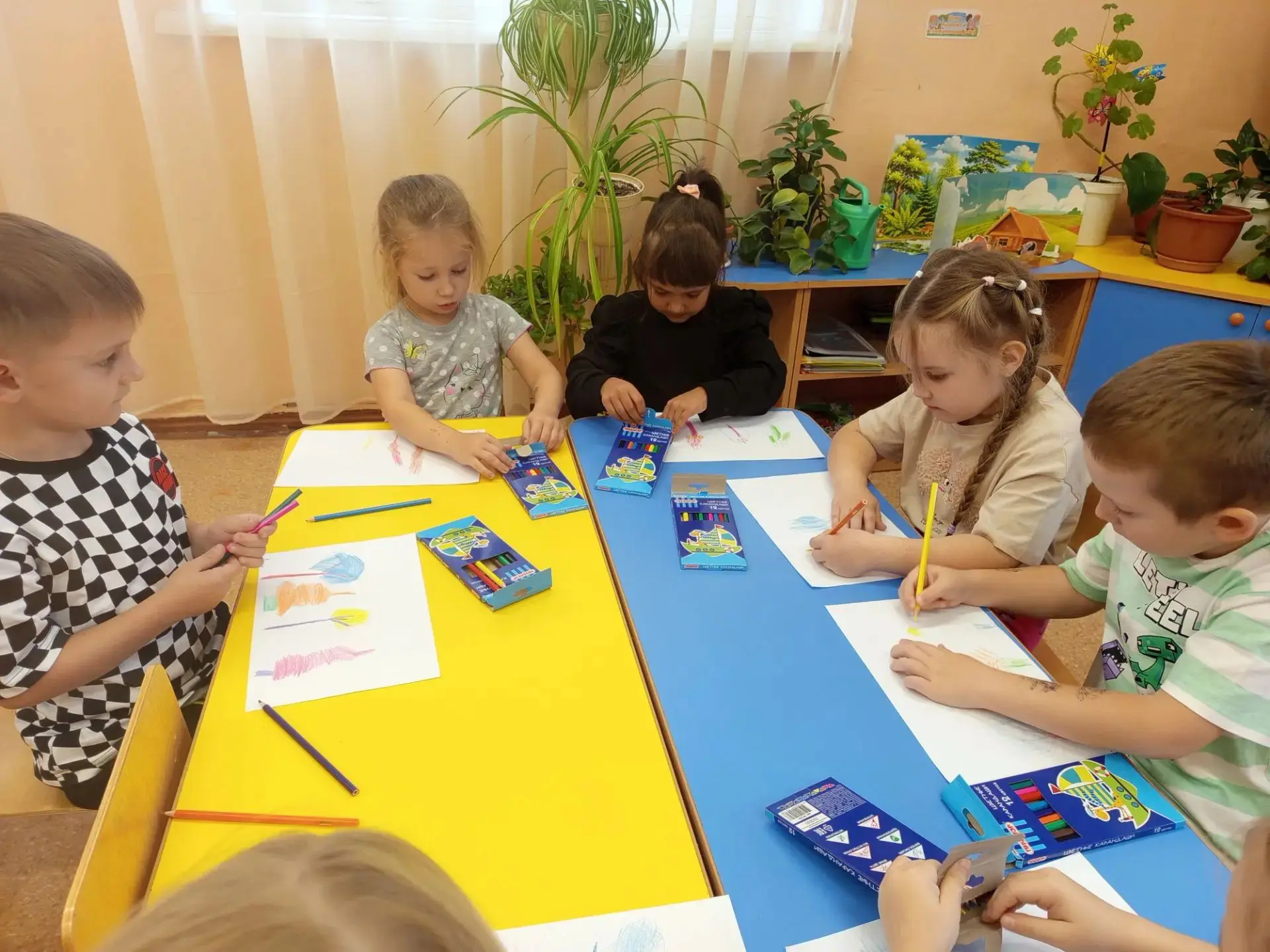 Наш «Кораблик» плывёт в сказочный лес! 🖍️🌲