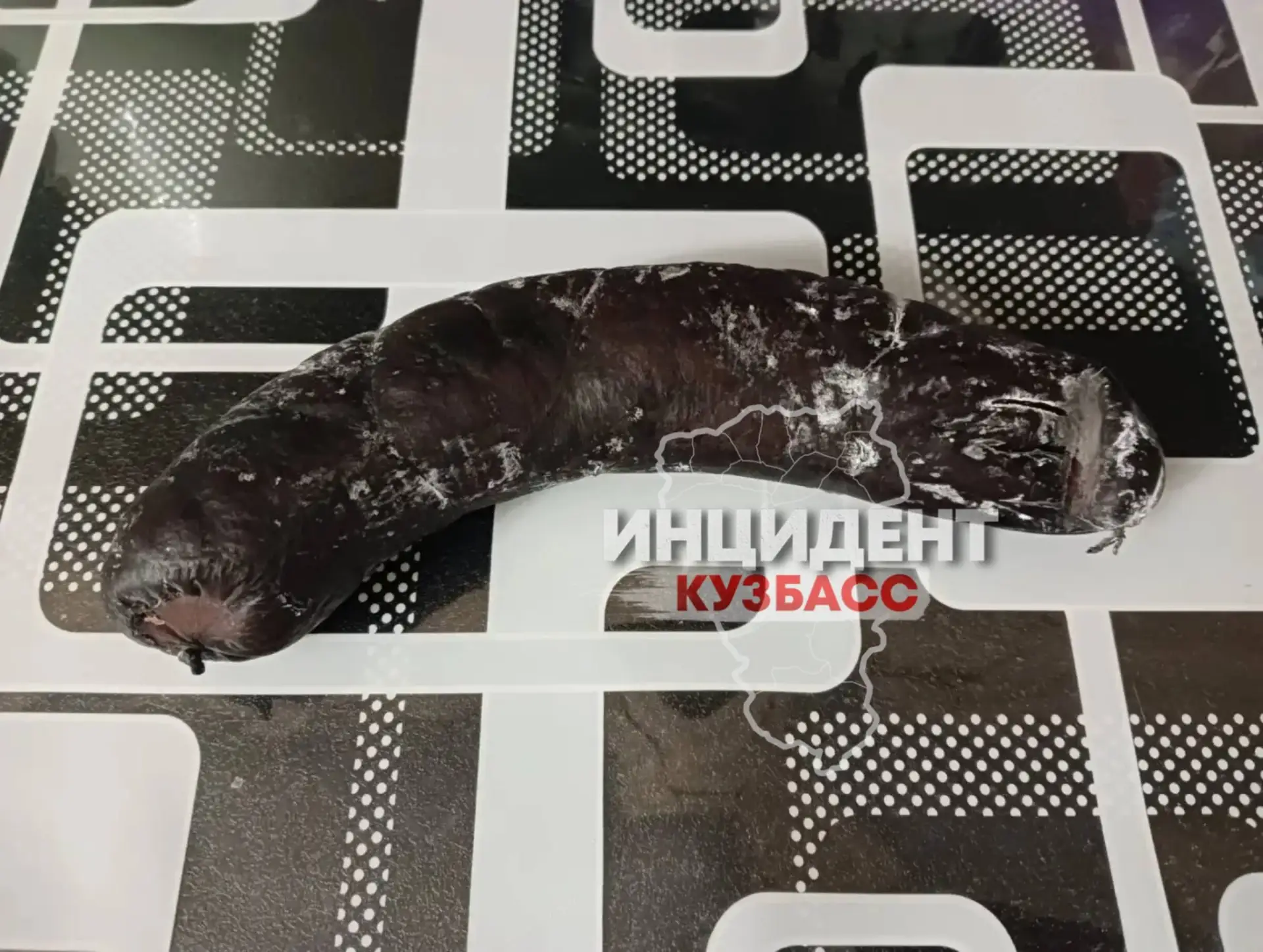 В Кемерове покупательница пожаловалась на испорченную кровяную колбасу из супермаркета ...