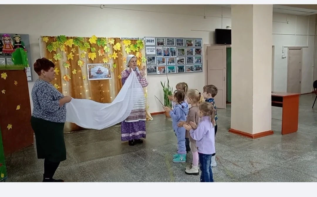 14 октября  все православные отмечают праздник «Покров Пресвятой Богородицы».