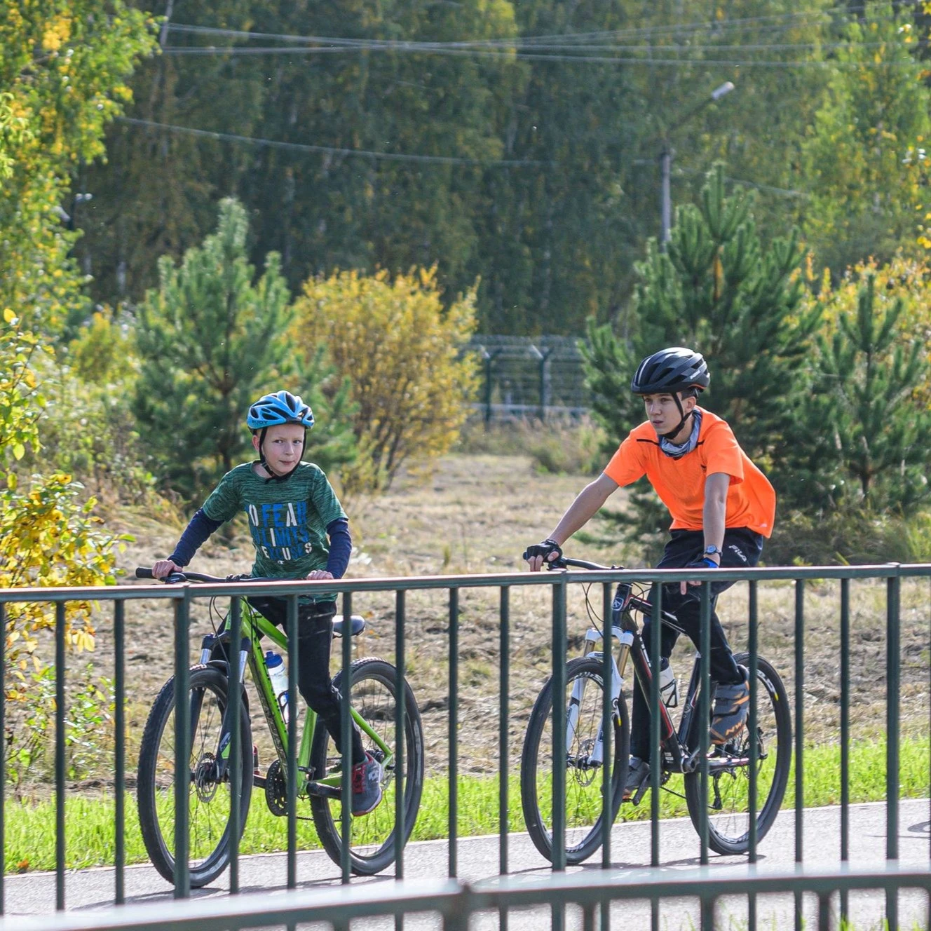 📰 🚲 17-летний триатлонист из Джорджии собрал 400 велосипедов для малоимущих семей