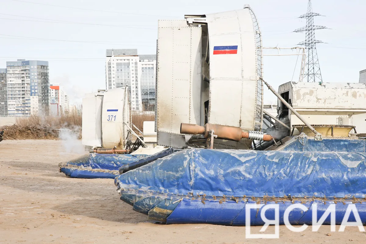 Воздушные суда между Якутском и Нижним Бестяхом