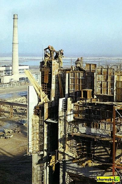 🏗 Строительство Чернобыльской АЭС — кадры эпохи больших строек.