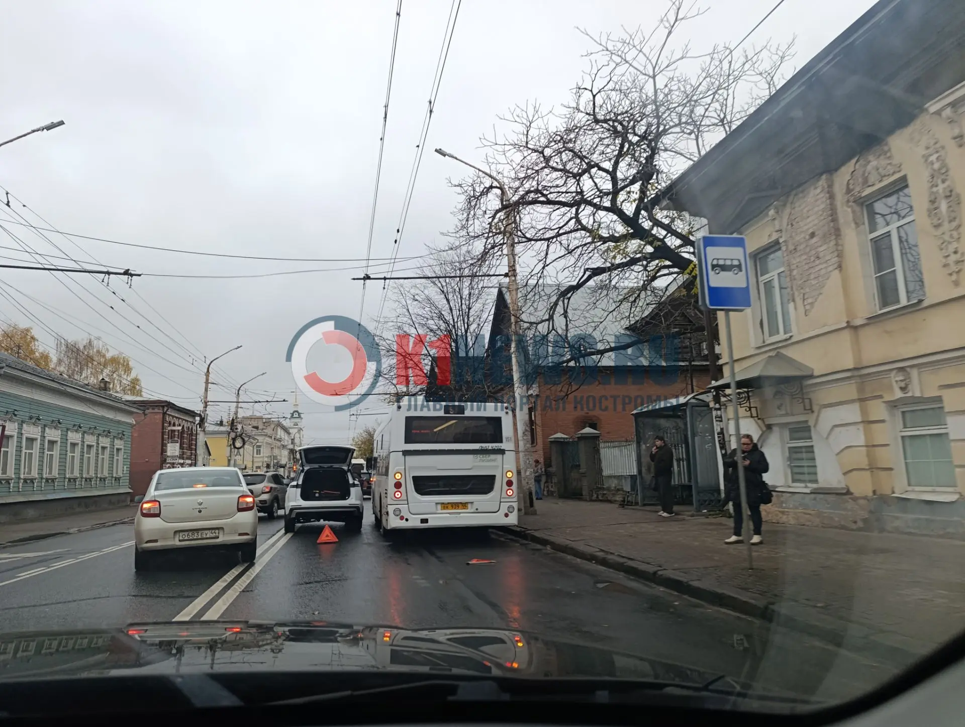На Советской в районе Дружбы небольшая пробка. Авария. Будьте осторожны на дорогах