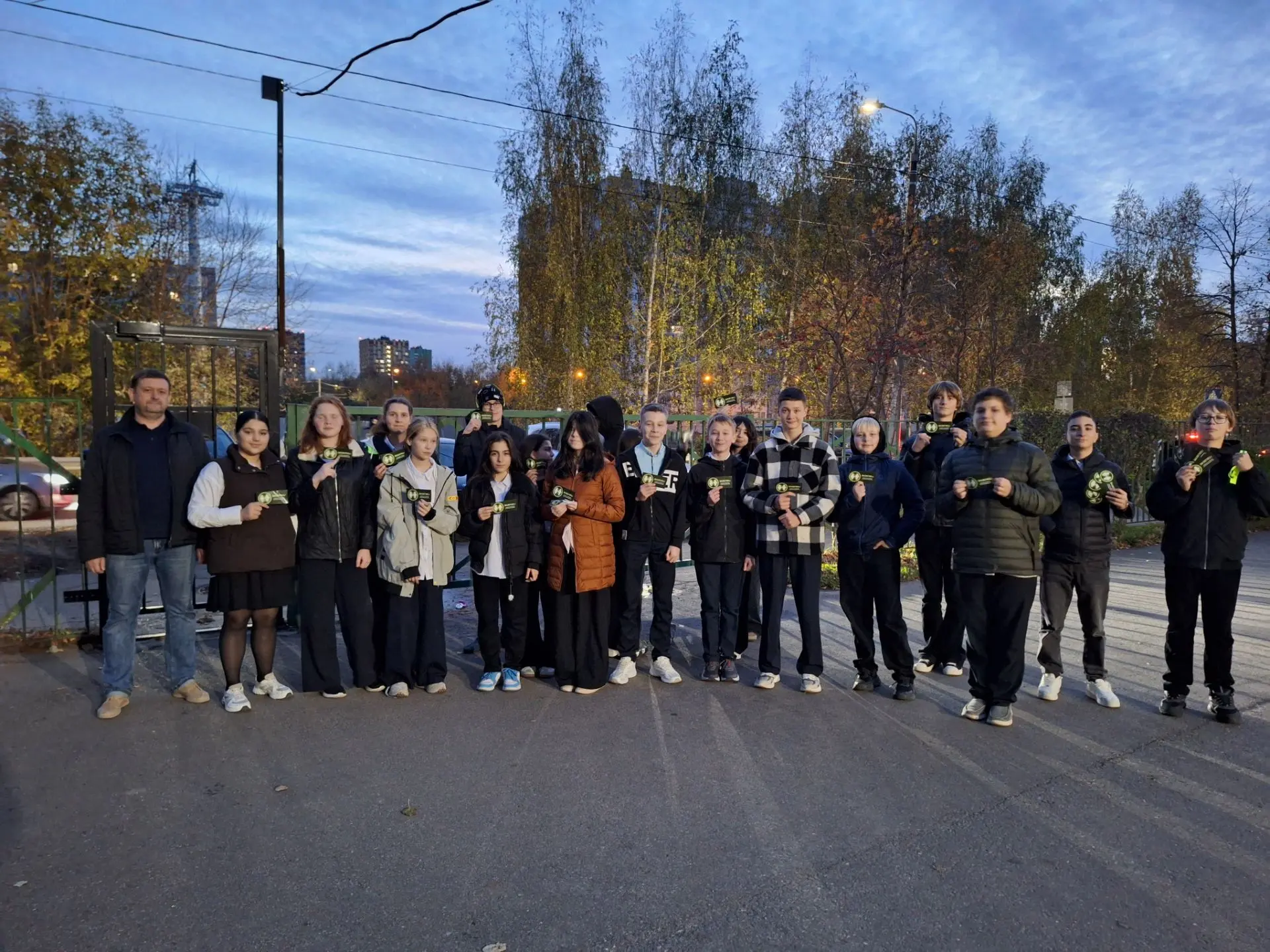 ☝️ Засветись, чтобы быть в безопасности! Наш 7 «Б» — на страже порядка🚦🚓