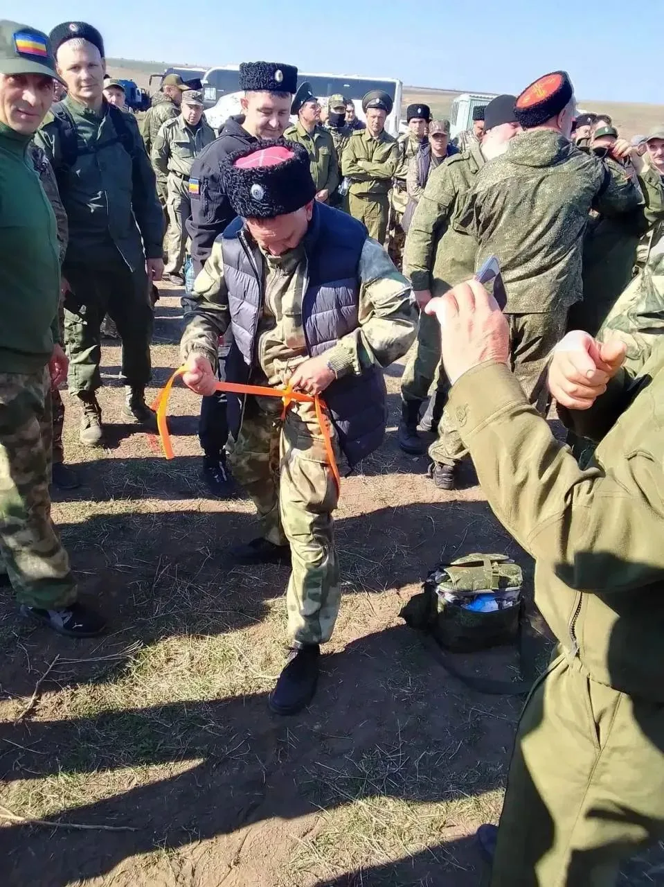 Казаки из Каменска-Шахтинского приняли участие в военно–полевых сборах Всевеликого войс...