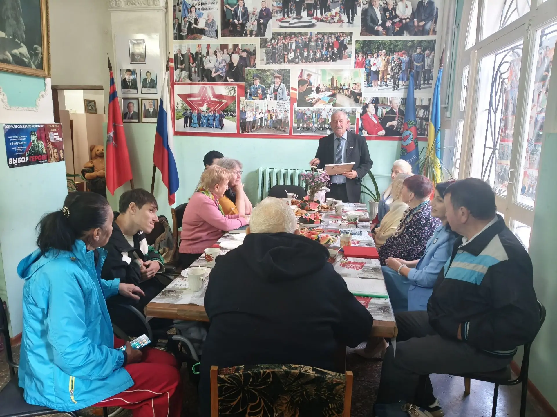 В клубе «Истоки» объединили три праздника в одну литературно-музыкальную встречу