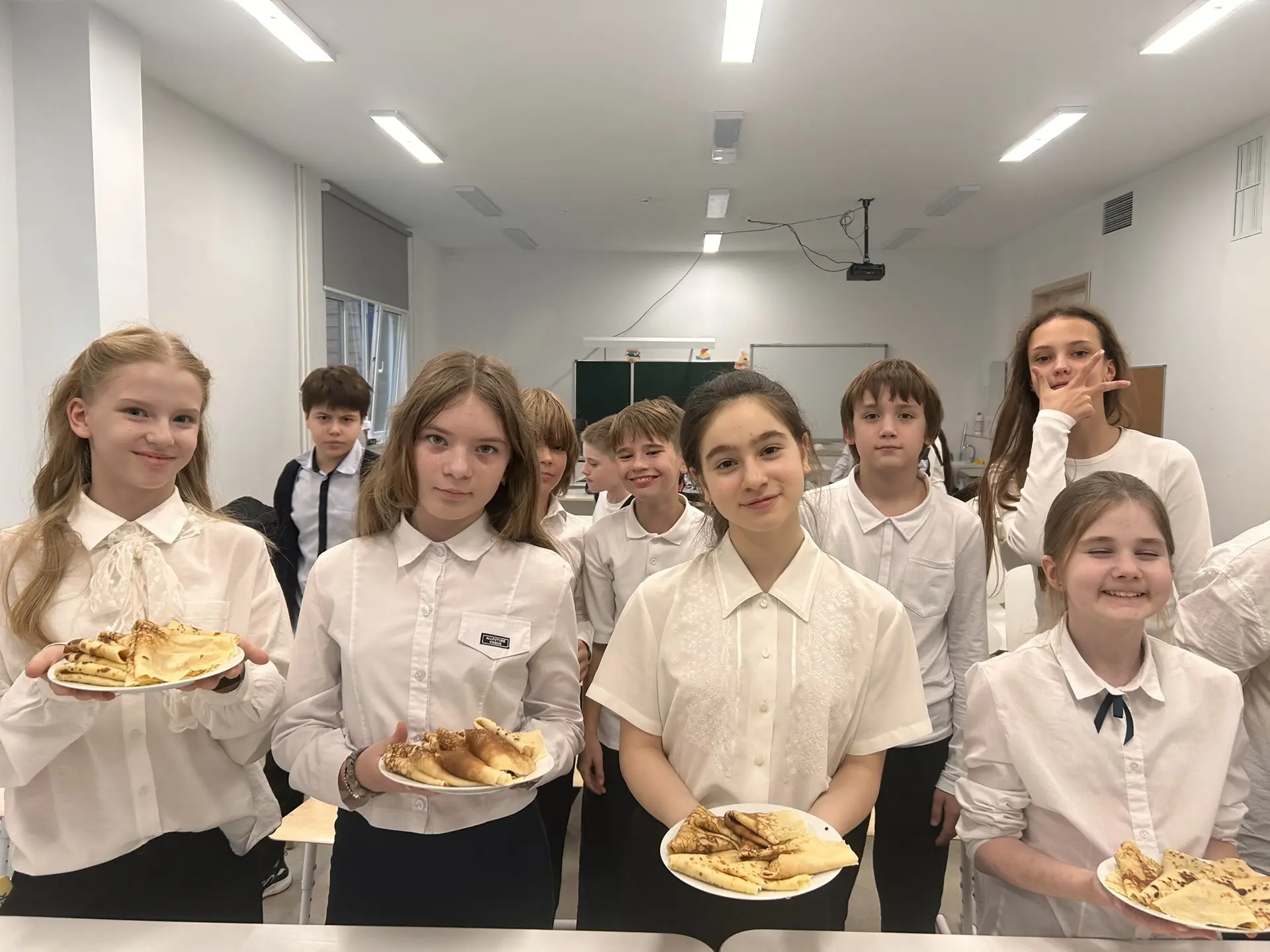 Сегодня на технологии мы пекли блины! 🥞🔥