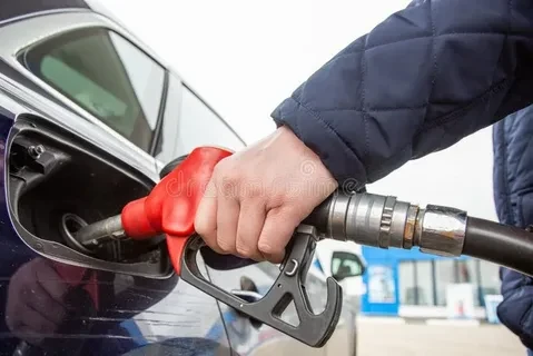 🛑 Резкий запах из бака после заправки: первый признак опасного суррогата, который убье...