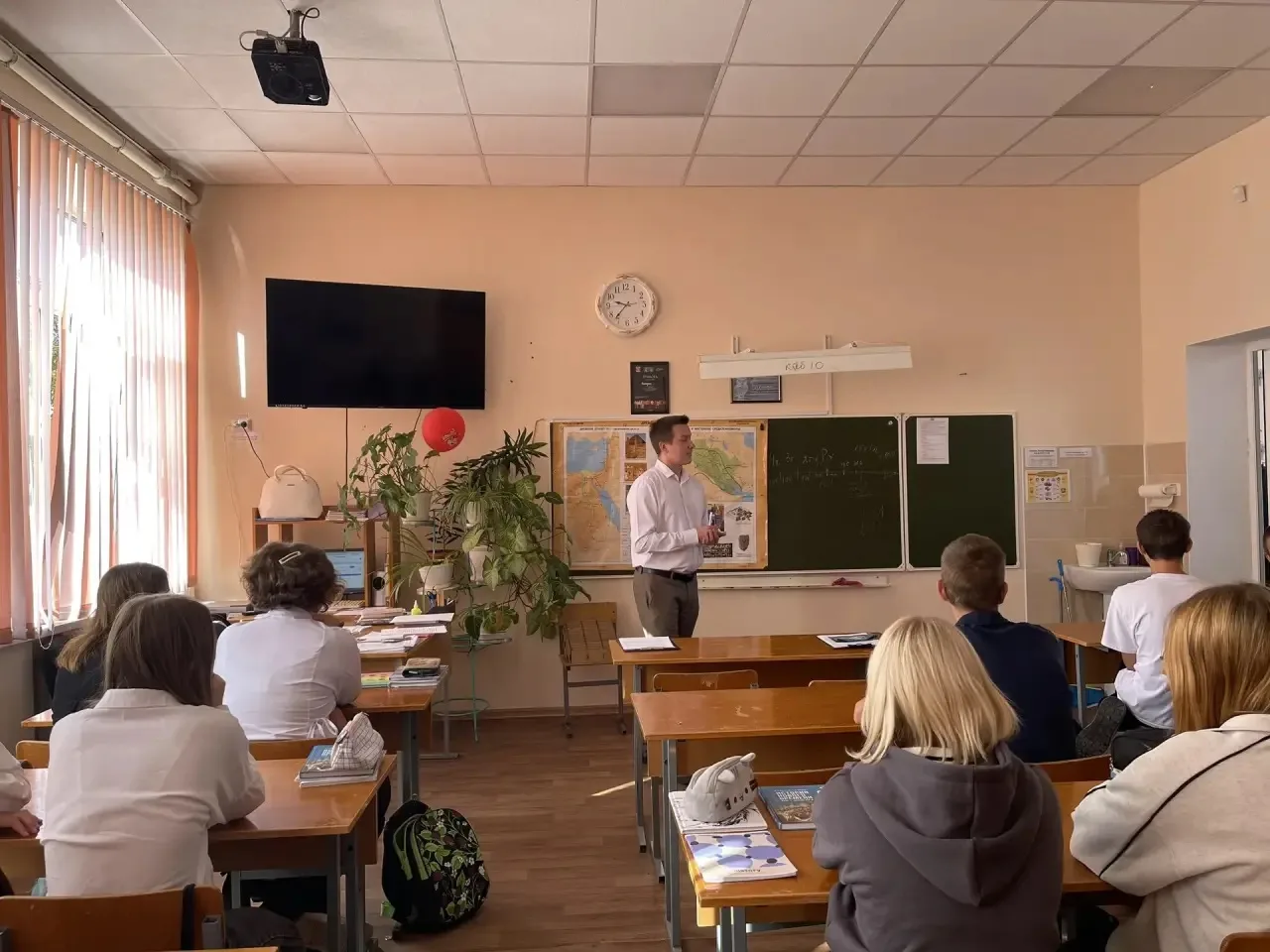 Для обучающихся МБОУ «СОШ № 15» состоялся час мужества, посвящённый 83-й годовщине осво...