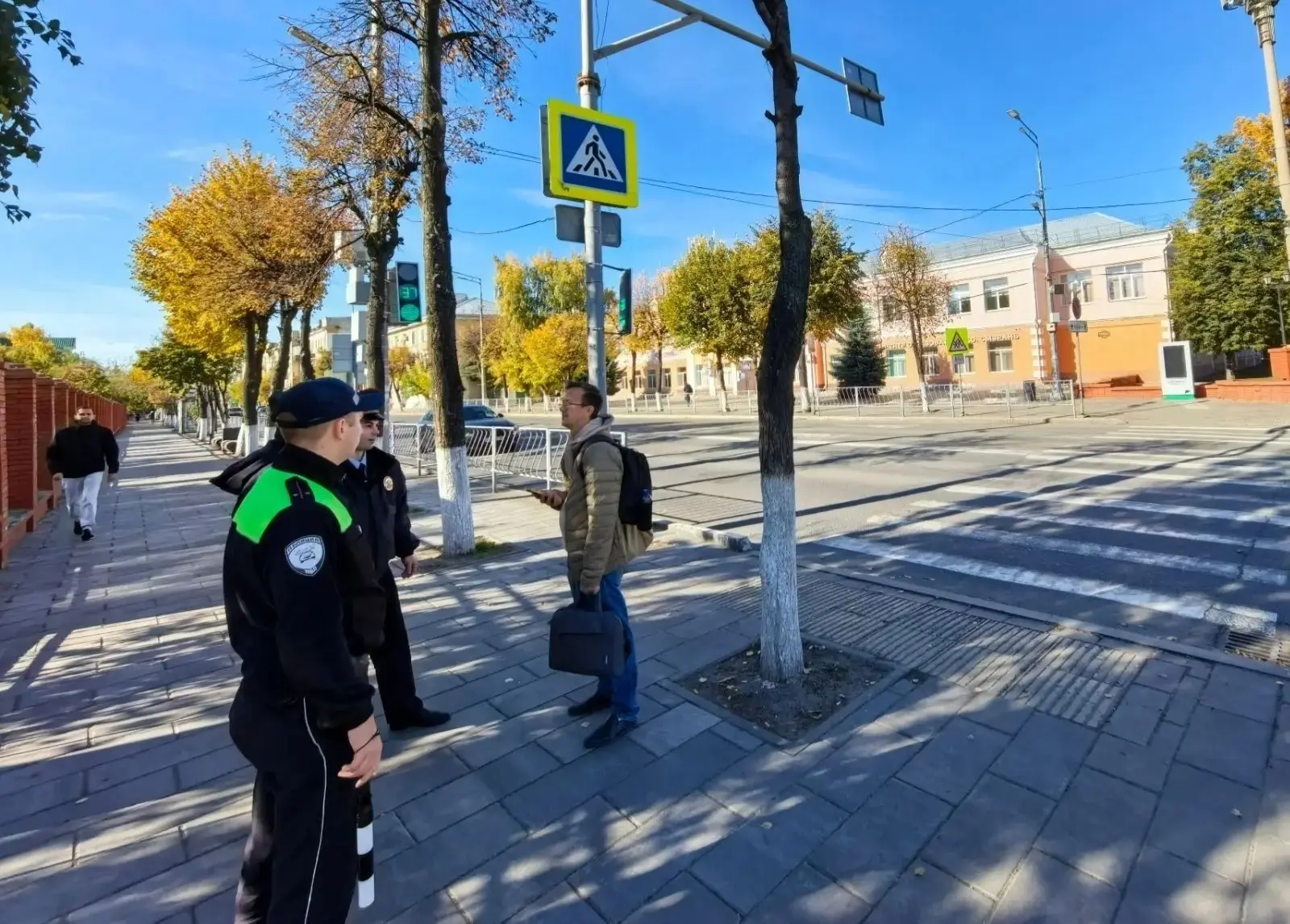 ⚠️ Сотрудники Госавтоинспекции Сызрани совместно с участковыми уполномоченными проводят...