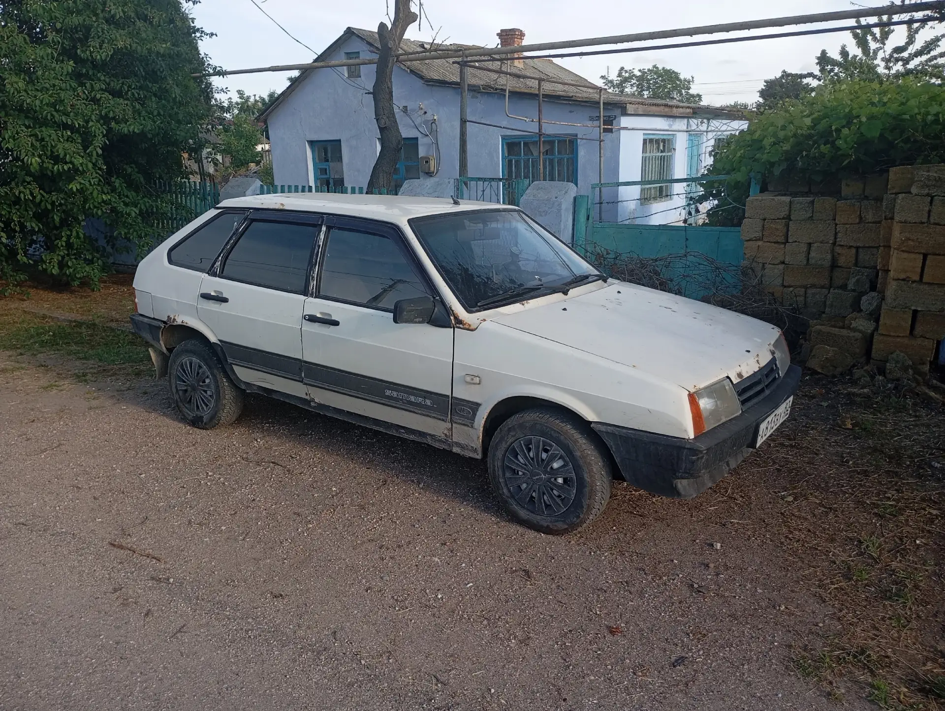 Продам ВАЗ 2109 КПП 5 ступка мотор 1.5 год выпуска 1994.машина по технической части без...