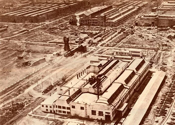 11 октября 2026 года «Уралвагонзаводу» (УВЗ) исполнилось 90 лет. Днём рождения предприя...
