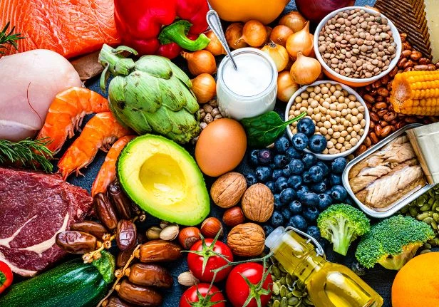 К здоровому питанию относятся продукты, которые обеспечивают организм необходимыми пита...