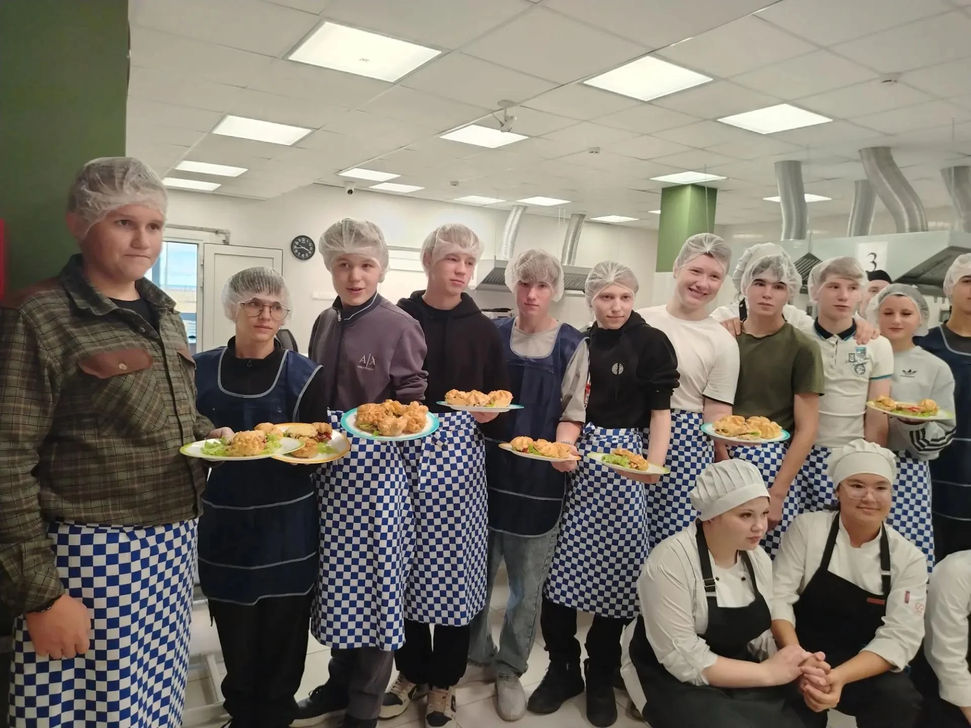 От школьной парты — к реальной профессии: девятиклассники из д.Белогорье в «Лаборатории...
