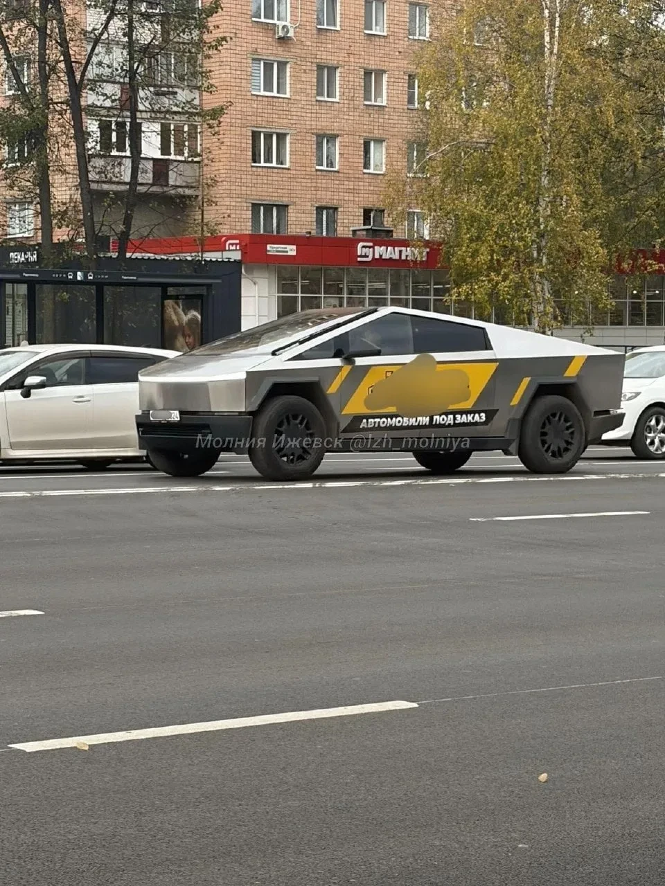 В Ижевске заметили Tesla Cybertruck от Илона Маска.