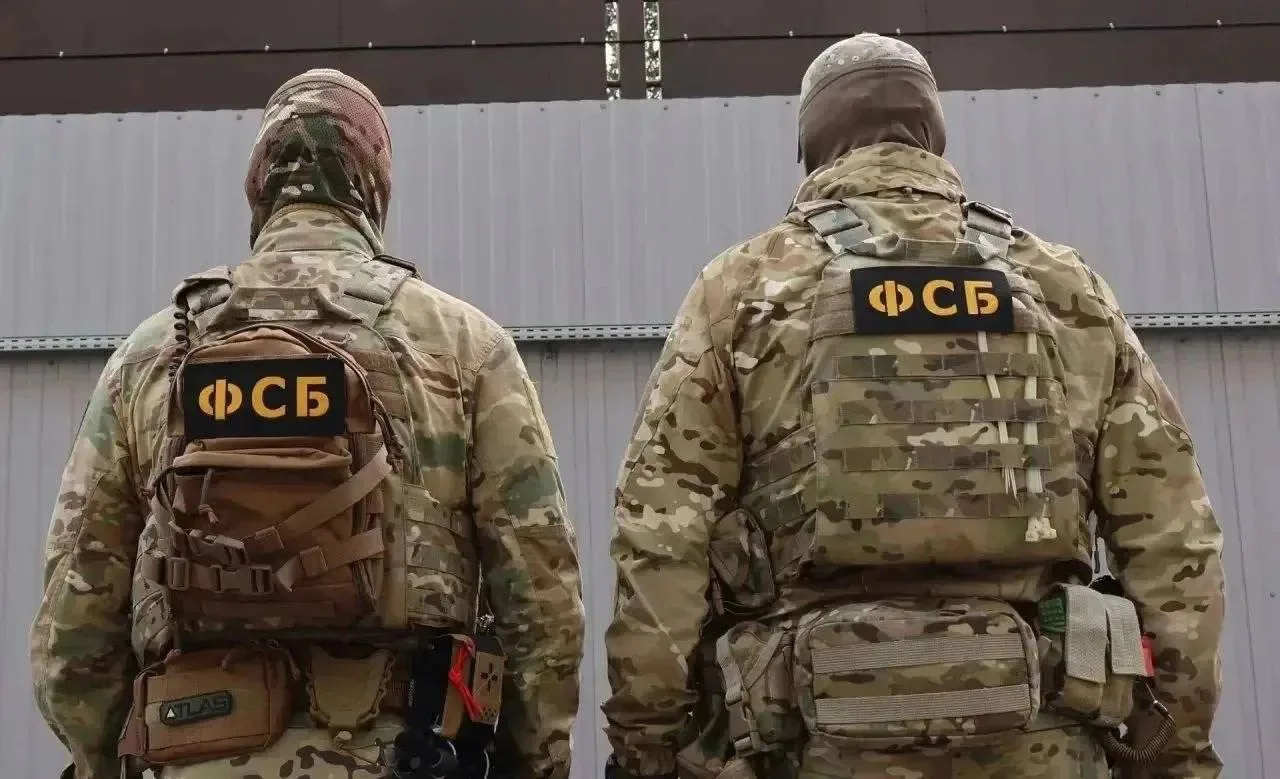 Двум предпринимателям из Валуек грозит до 8 лет колонии за попытку подкупить сотруднико...