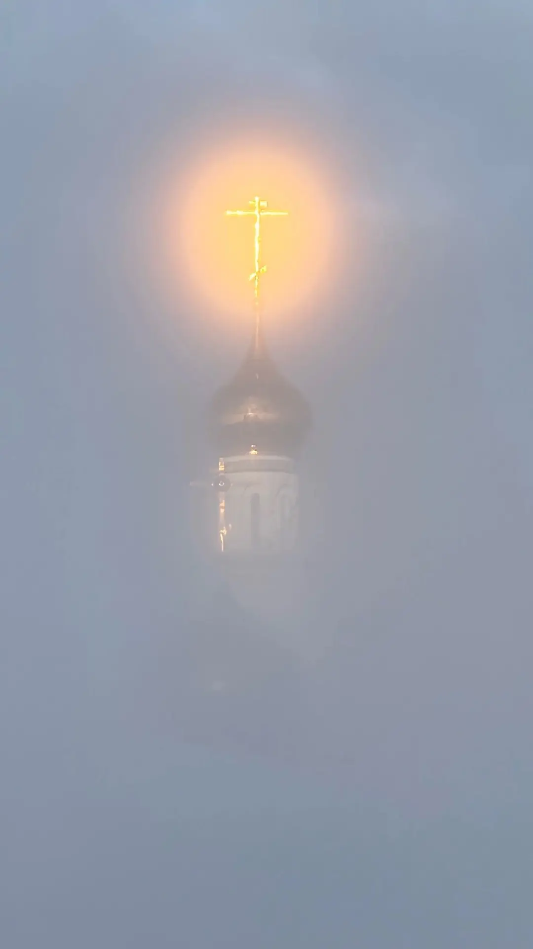 Еще одно удивительное фото утреннего тумана над Сургутом 😱