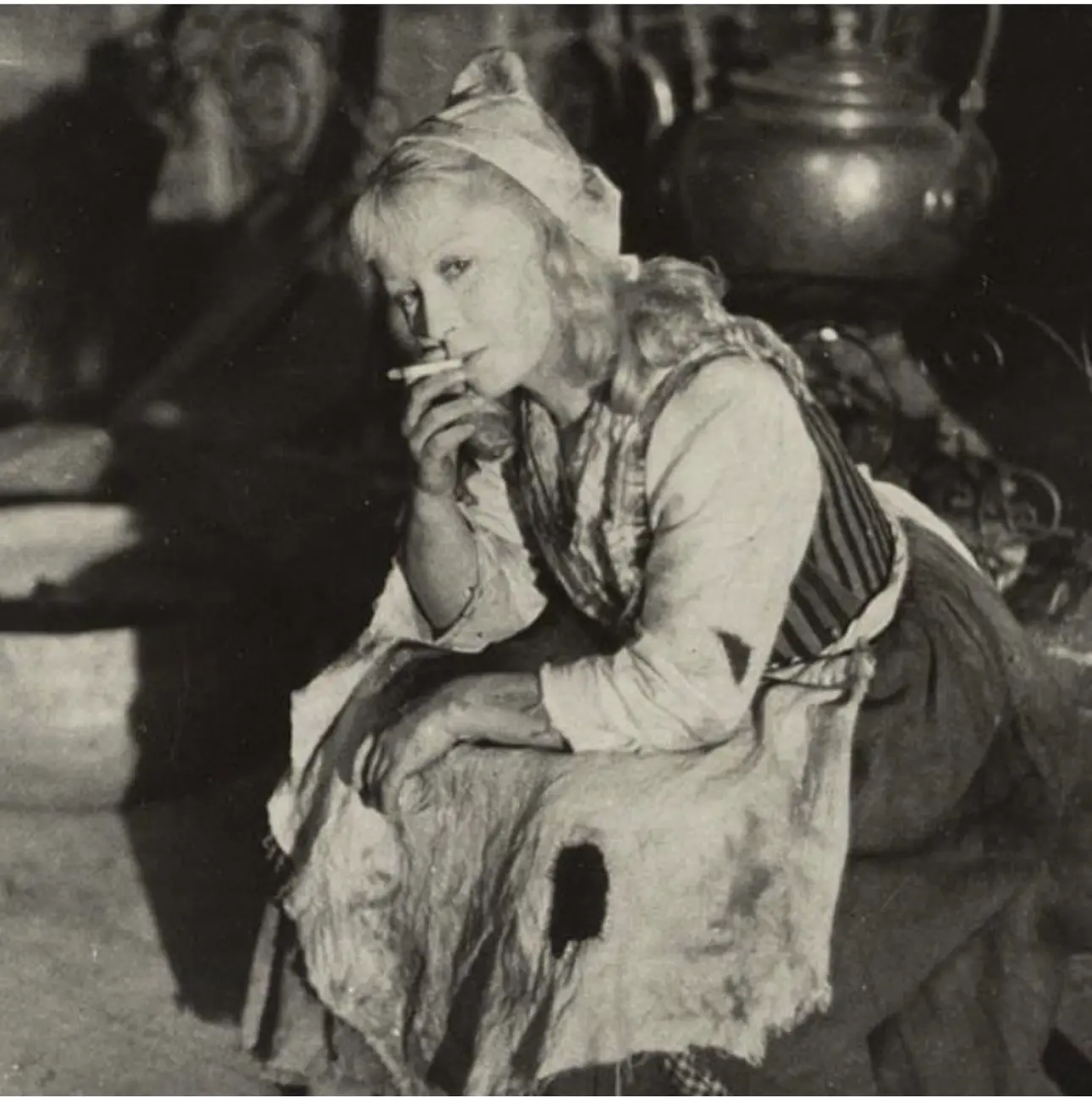 Янина Жеймо. Перерыв на съёмках фильма «Золушка» (1946–1947)