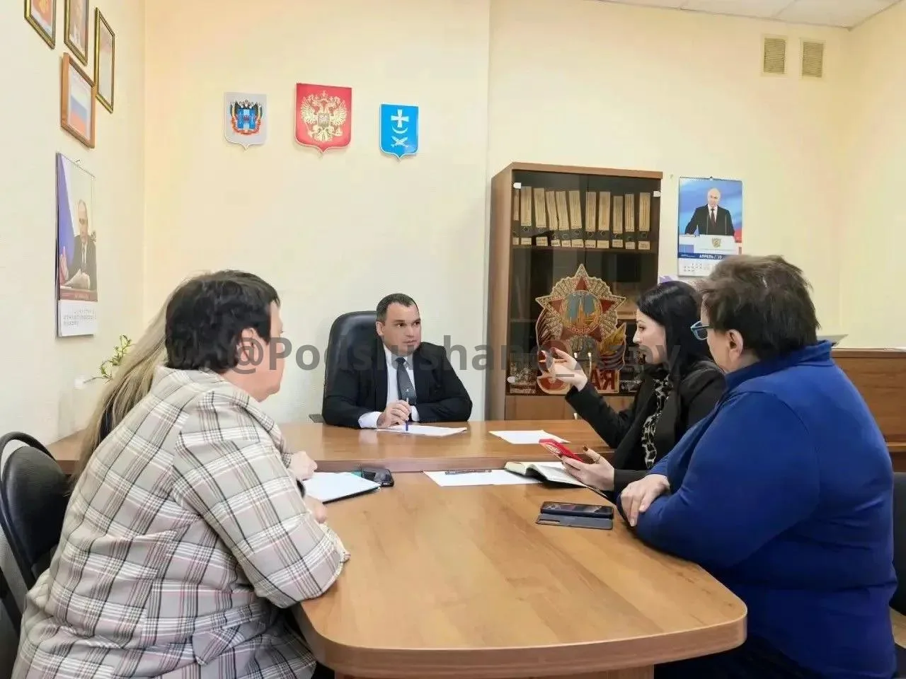 Глава города Азова Иван Головнев провел прием по обращениям азовчан.
