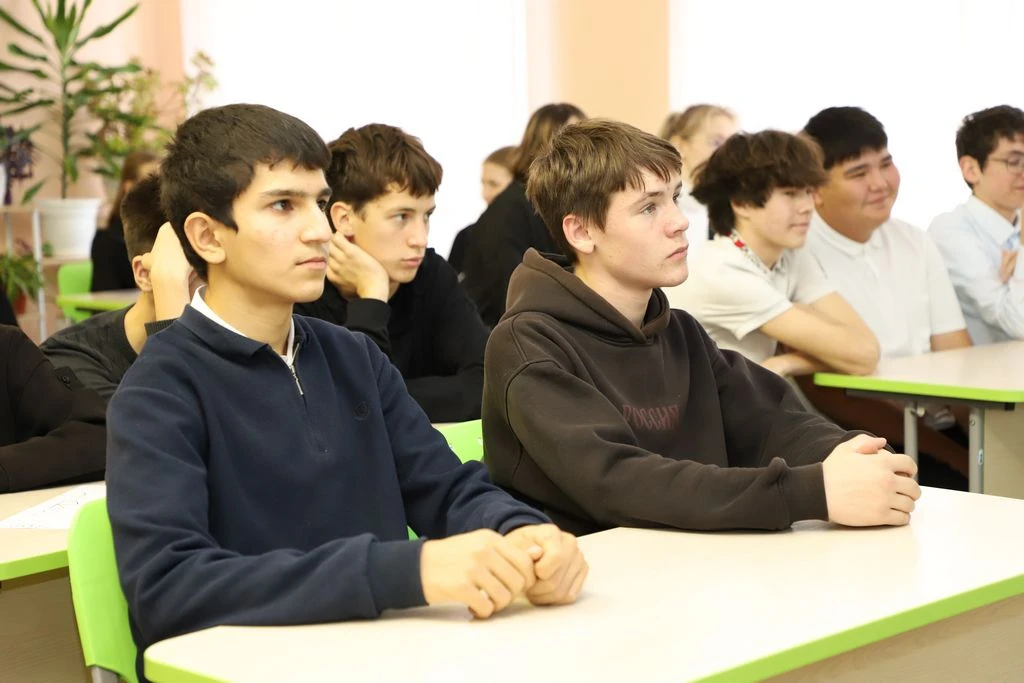 Всероссийский классный час: «Профессионалитет — ты в хорошей компании!»