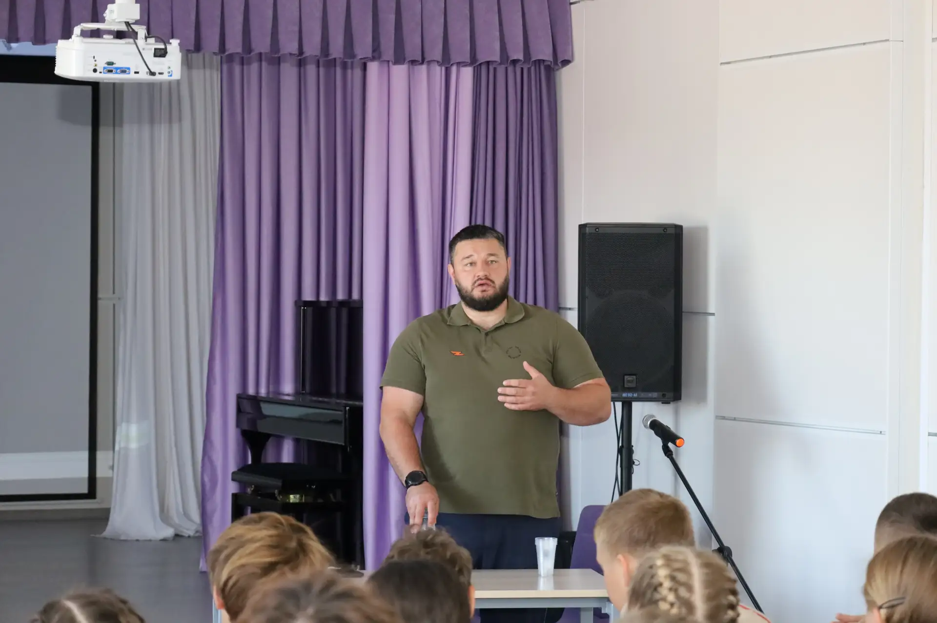 Урок мужества для старшеклассников школы поселка Черновский