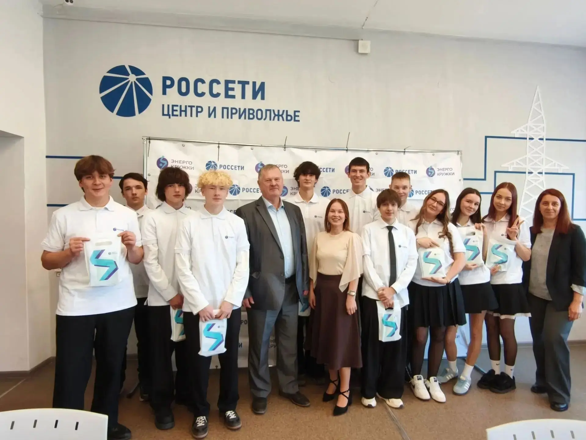 В нашей школе сегодня уже во второй раз состоялось открытие профориентационного проекта...