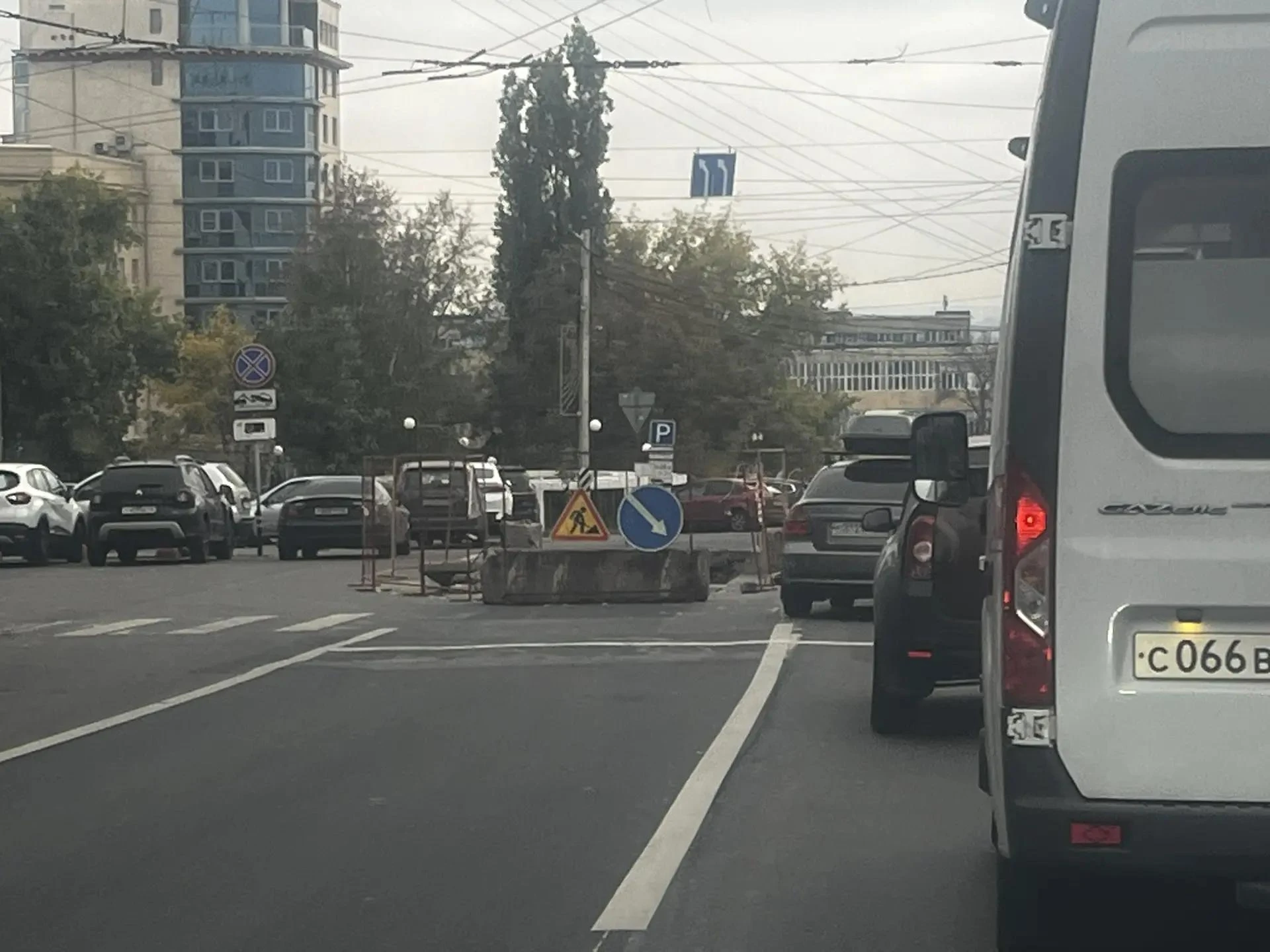 В центре Курска на Радищева появился новый раскоп