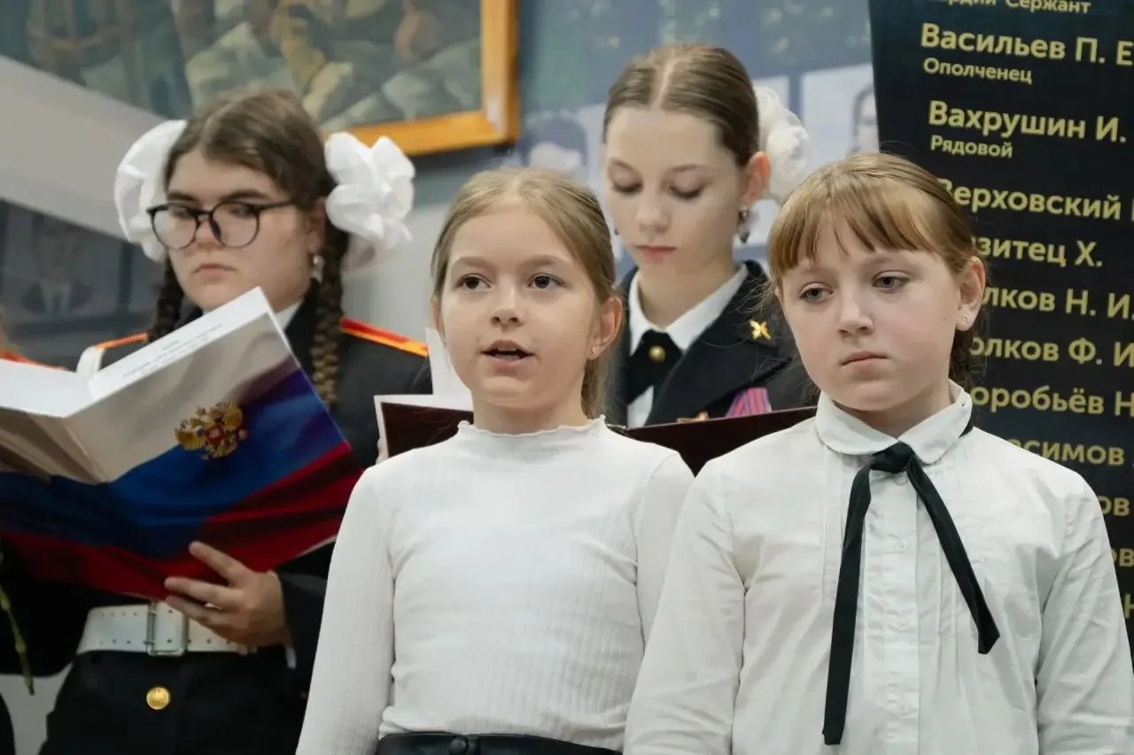 Герои не где-то далеко. Они жили на нашей улице…🪖