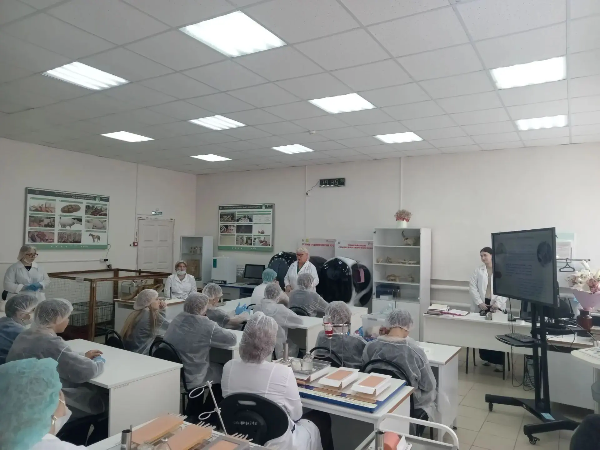 🔥9 октября 2026 года в рамках мероприятий Единого Дня открытых дверей учащиеся 9б клас...