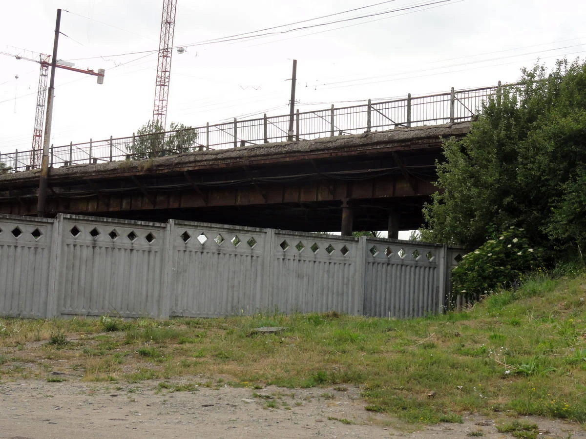 Жители ул. Нансена в Калининграде возмутились забору