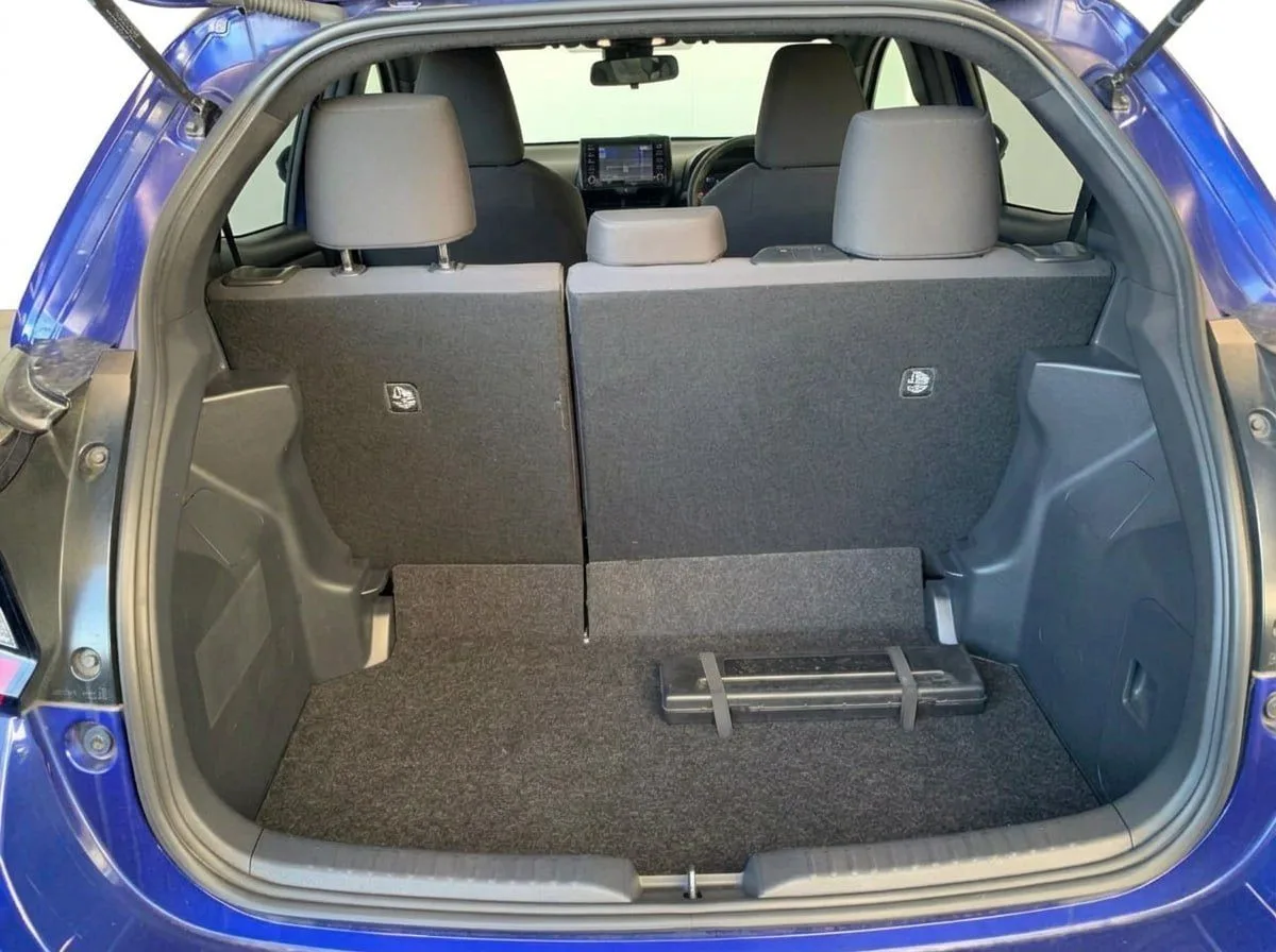 🚗 Toyota Yaris X