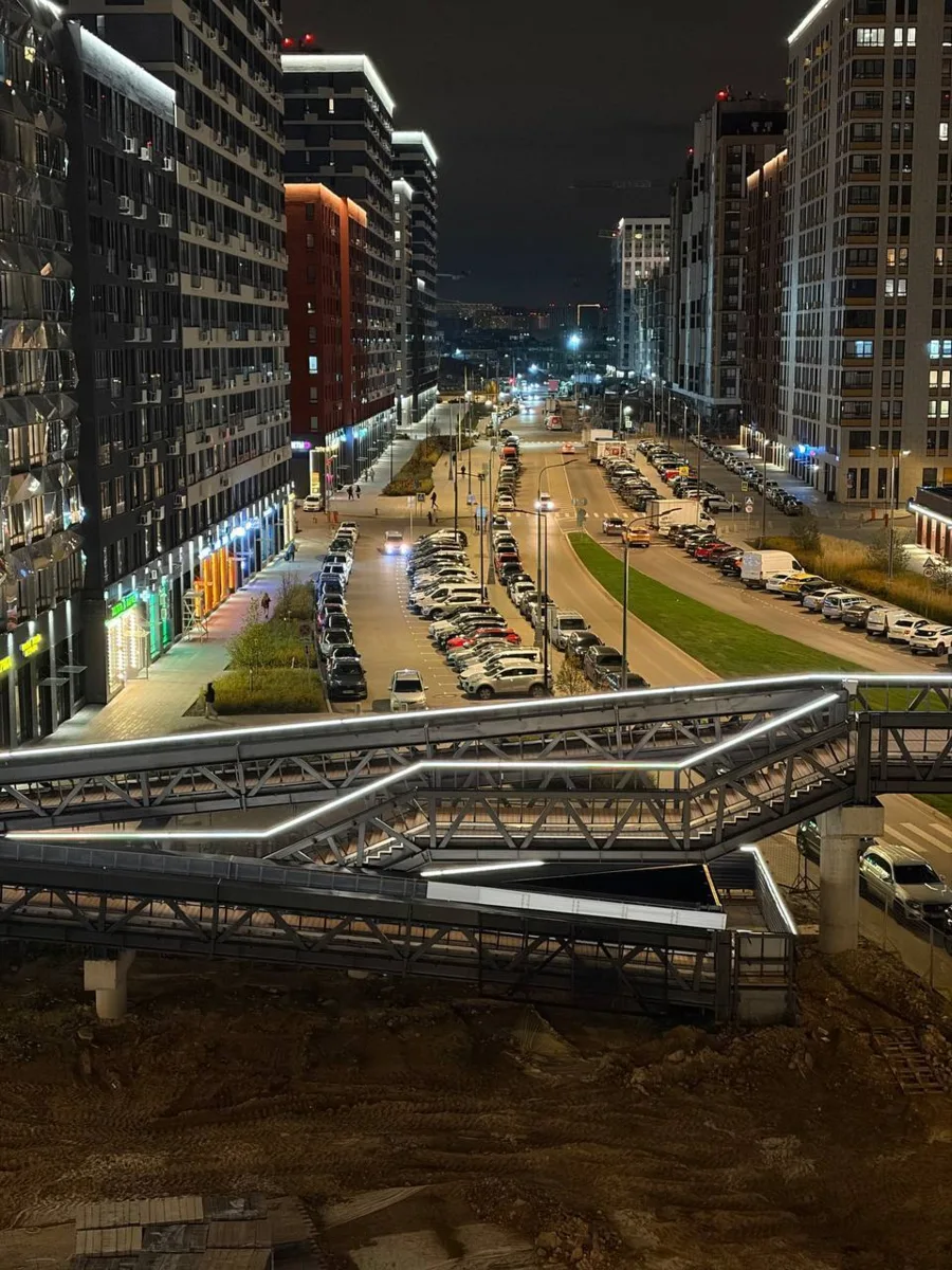Красота, тестировали подсветку на мосту.