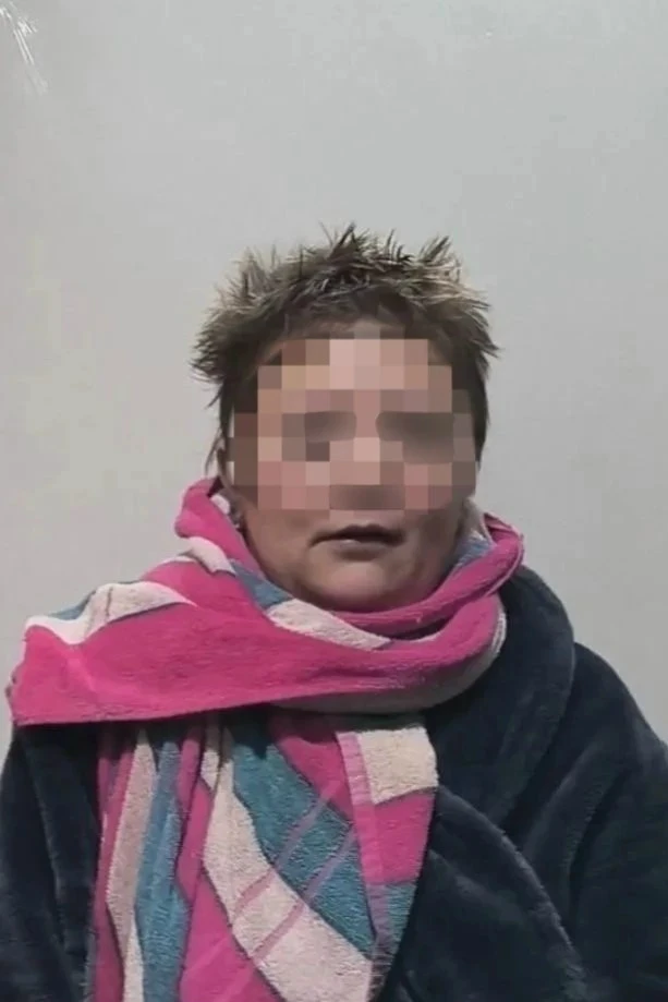 34-летняя дама поздно вечером 22 октября принимала гостей в коммуналке на проспекте Уда...