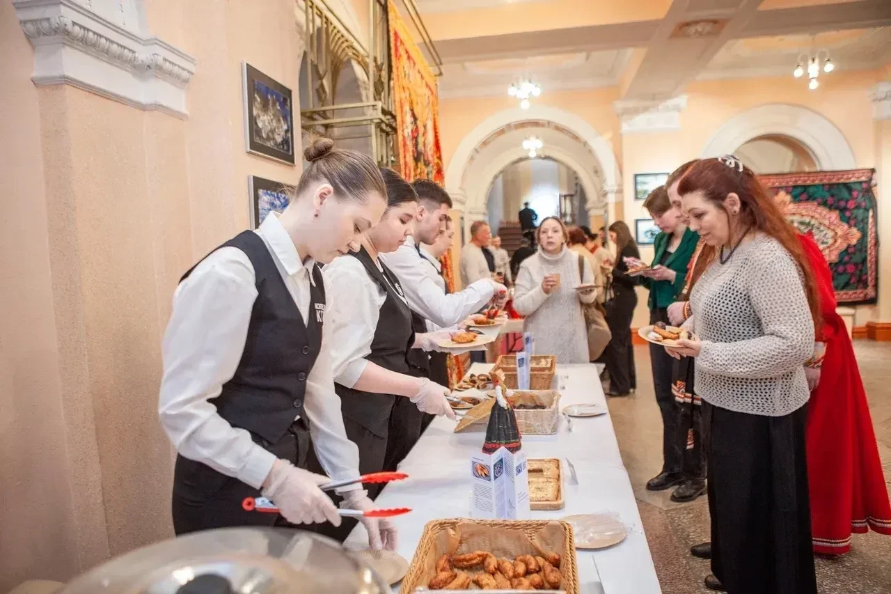 🍲🥧 Александр Хинштейн анонсировал первый Кубок губернатора по реновации курской кухни