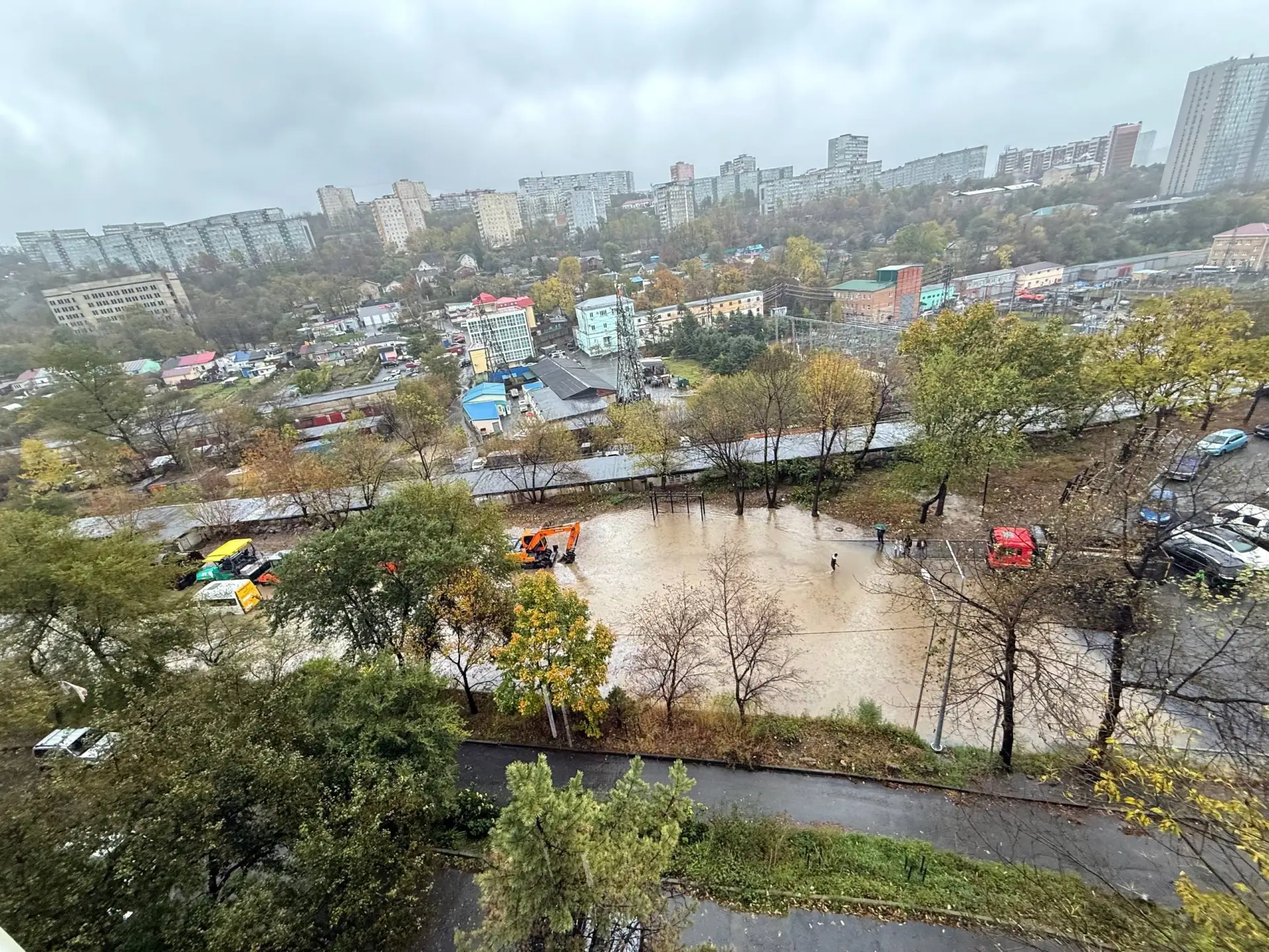 Вопрос к @adm_vl по улице Невельского.