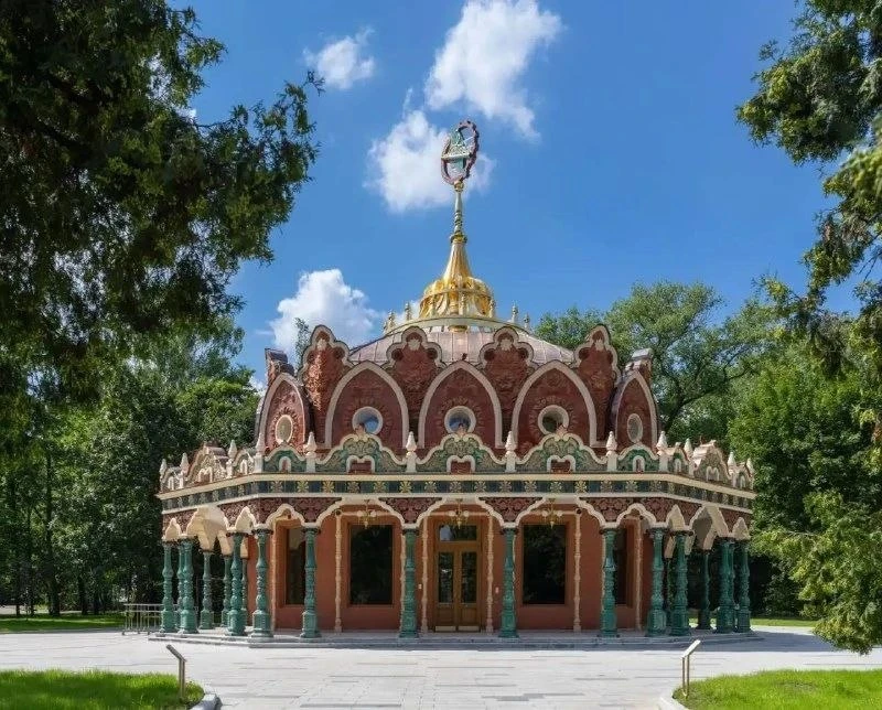 🏛️ Павильон «Главтабак» номинирован на премию «Золотой Трезини»