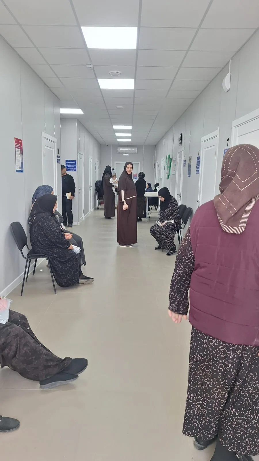 Более 45 пациентов за день: в селении Новогагатли прошёл выезд врачей узкого профиля.