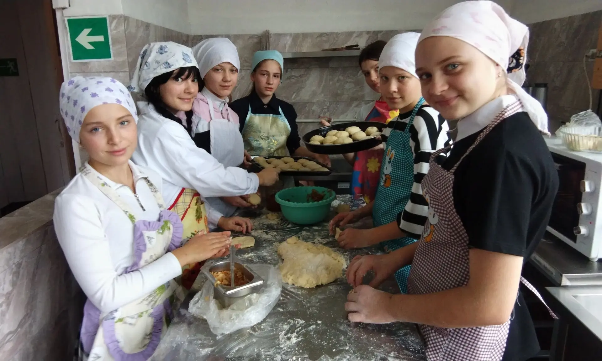 Посиделки на Покров в Плоскошской школе