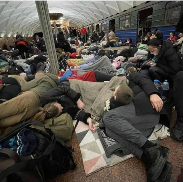 ⚠️‼️💥В Киеве из-за ударов по объектам энергетики встало метро. Обычно подземка в Киеве...