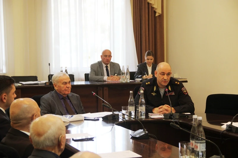 👮Министр внутренних дел по Адыгее генерал-лейтенант полиции Алексей Кампф принял участ...