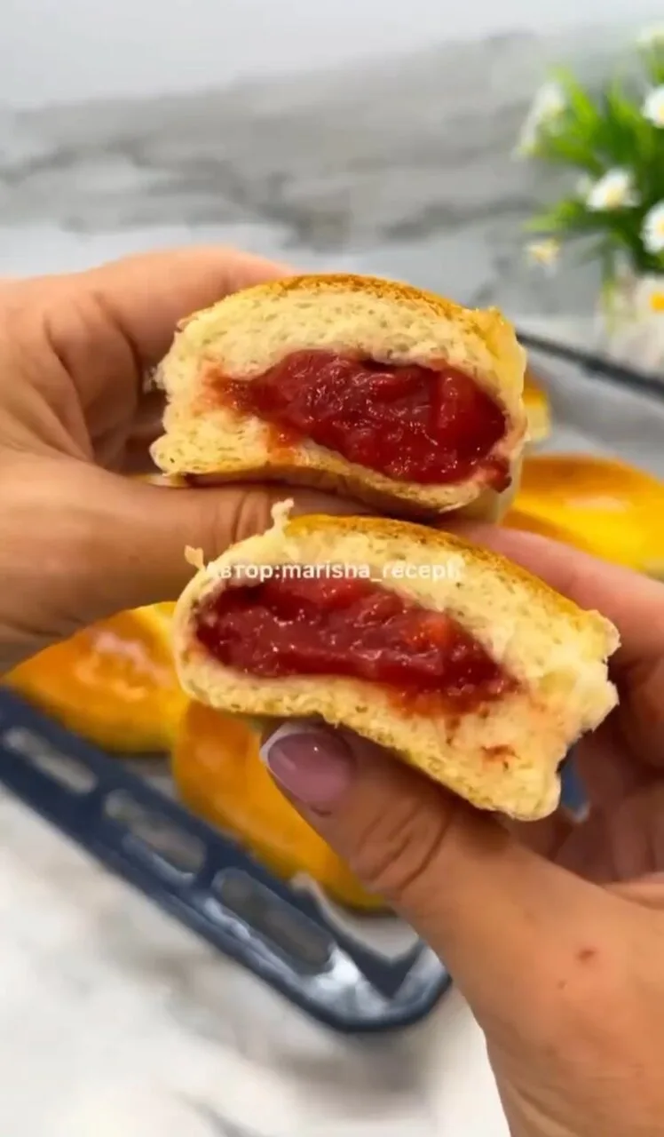 🍓Пирожки с клубникой.